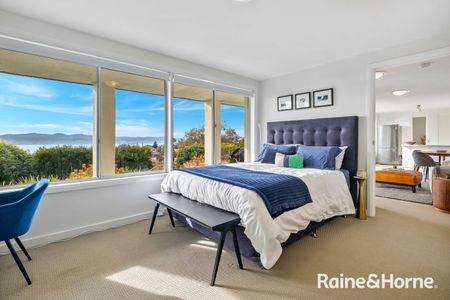 2/323 Churchill Avenue, Sandy Bay, TAS 7005 - Photo 5