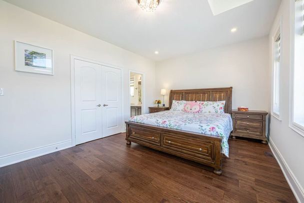 For Lease - 3209 Buttonbush Trail Unit# Room C, Oakville, Ontario - Photo 1