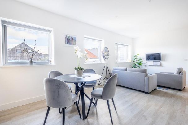 2 bedroom apartment to rent - Photo 1