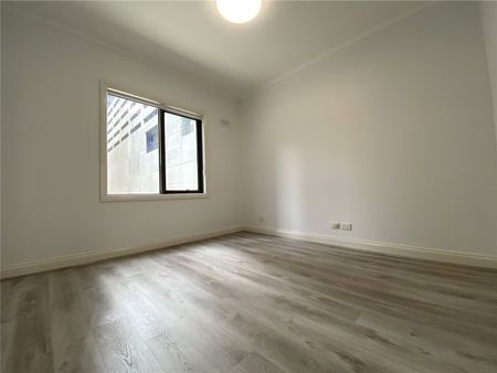 210/28 Little Lonsdale Street - Photo 4