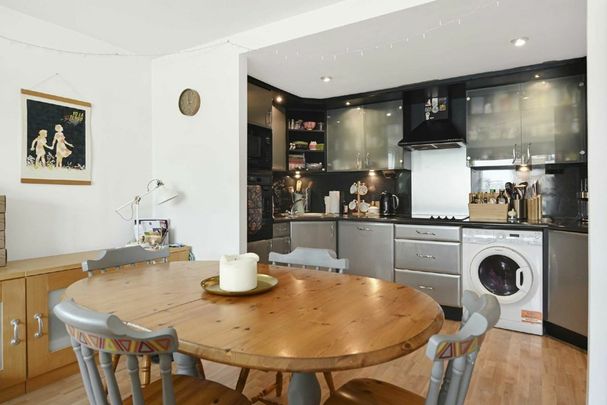 Rotherhithe Street, SE16, London - Photo 1
