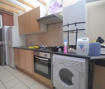 7 Bed - Donnington Gardens, Reading - Photo 3