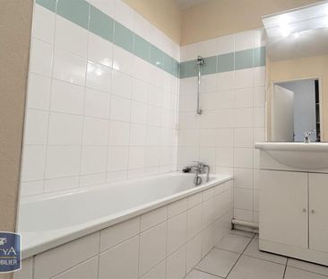Location Appartement 2 pièces 48m² CAUSSADE 82300 - Photo 5
