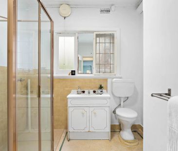 An Interwar Art Deco Wonder on the Yarra Edge - Photo 6