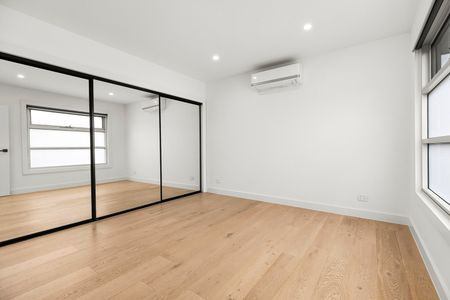 3/522 Buckley Street, Keilor East VIC 3033 - Photo 2