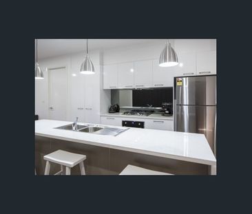 2/31 Booth Street, Golden Square, Vic 3555 - Photo 4