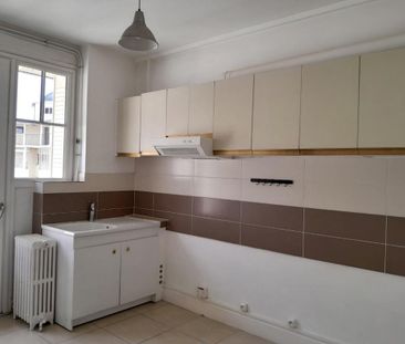 Location Appartement 2 pièces 60m² ANNECY 74000 - Photo 4