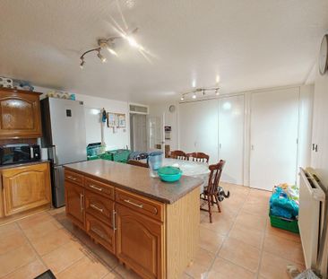 5 bedroom flat share to rent - Photo 4