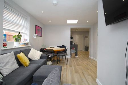 5 bedroom house share to rent - Photo 2