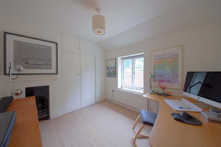 2 bedroom semi-detached house to rent - Photo 5