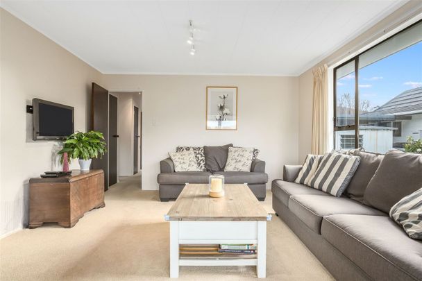 32a Transom Close, Porirua - Photo 1