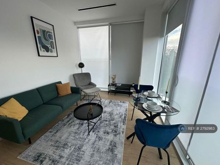 2 bedroom flat to rent - Photo 3