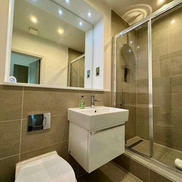 St Ives Road Maidenhead Berkshire, SL6 - Photo 1