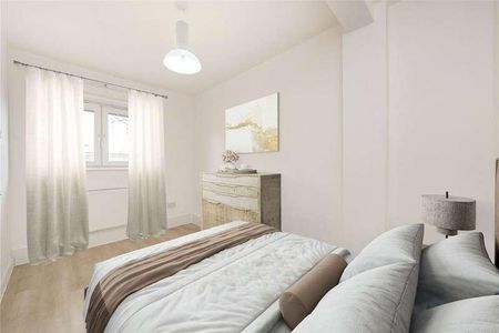 Blackwall Lane, Greenwich, SE10 - Photo 2