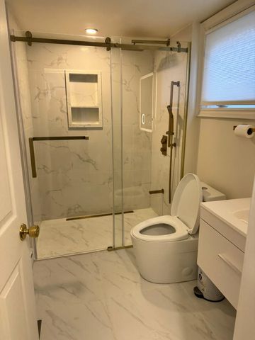 For Lease - 591 Woburn Avenue, Toronto, Ontario - Photo 2