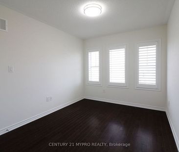 For Lease - 71 WESTFIELD Drive, Whitby, Ontario - Photo 6