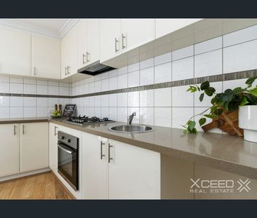 Modern One-Bedroom Townhouse Convenient, Low-Maintenance Living! - Photo 6