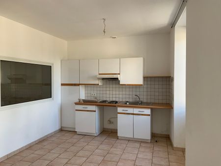Location Appartement 2 pièces 37m² JOYEUSE 07260 - Photo 2