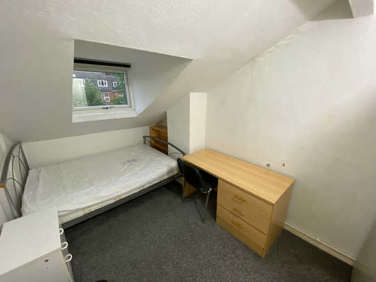 Flat 7, 30 Kelso Road, LS2 9PR, Leeds - Photo 1