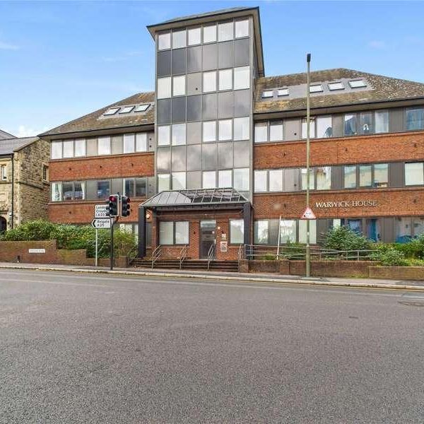 Station Road, Redhill, Surrey, RH1 - Photo 1