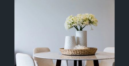 Sophisticated Living - Photo 3