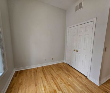 For Lease - 524 Yonge Street Unit# 300, Toronto, Ontario - Photo 6
