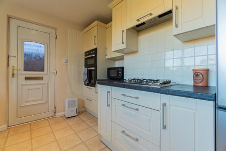 Fairfield Close, Hythe, Part Furnished - Photo 4