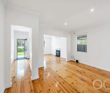 Open the Door to Light, Comfort & Everyday Convenience - Photo 5