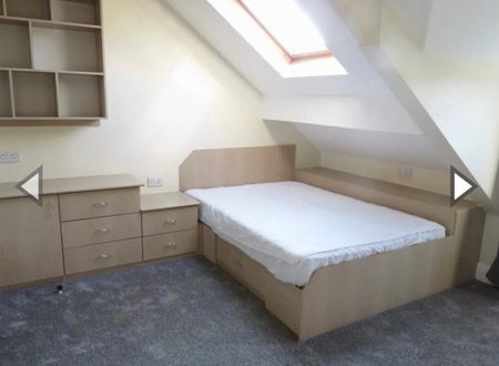 5 Bed - 28 Walmsley Road, Hyde Park, Leeds - LS6 1NG - Student - Photo 3