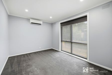 Well-Presented 3 Bedroom Home with Rear Access - Photo 5