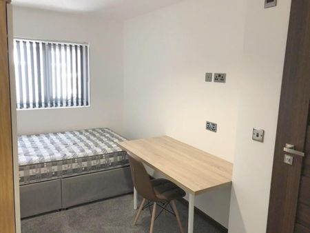 5 bedroom terraced house to rent - Photo 3