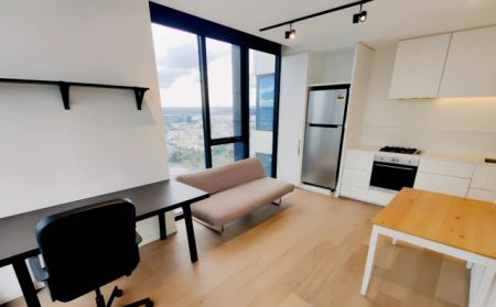 65 Dudley Street, Melbourne - Photo 2