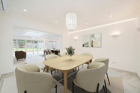 Heathcroft, Ealing, W5 - Photo 2