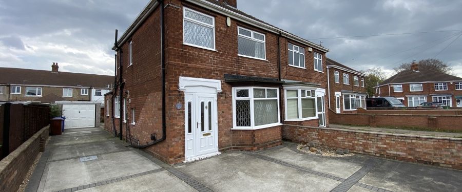 Carson Avenue, Grimsby - Photo 1