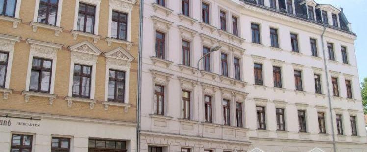 ** Single-Dachgeschosswohnung mit Tageslichtbad und Dusche ** - Foto 1