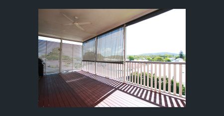 Luxury Home in Quiet Street - Photo 5