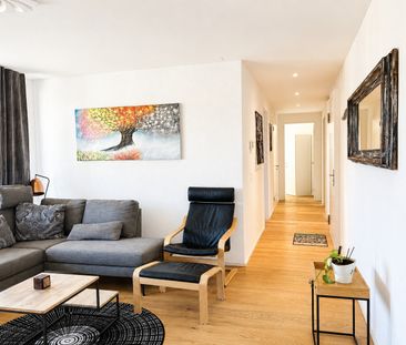 💎 Spacious & Fully Furnished 4.5-Room Apartment with Balcony & Stun... - Photo 3