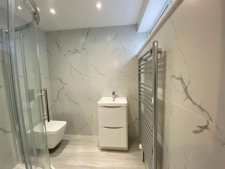 3 bedroom semi-detached house to rent - Photo 4