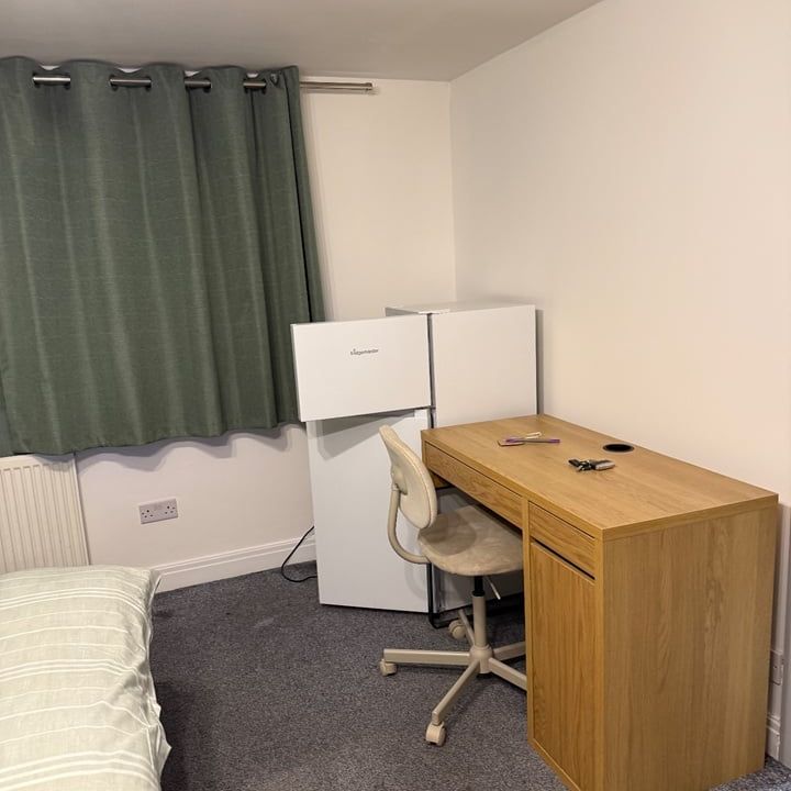 Room in a Shared House, Twyford Abbey Road, NW10 - Photo 1