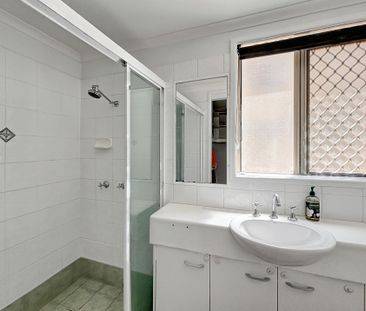 Waterfront Living on the Maroochy River! - Photo 3