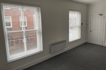 Broad Street, Bungay - Photo 4