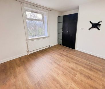 5 bedroom terraced house to rent - Photo 1
