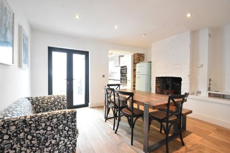 3 bedroom semi-detached house to rent - Photo 3