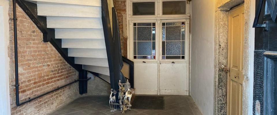 Charmante 4-Zimmerwohnung mit EBK und Dachterrasse - Photo 1