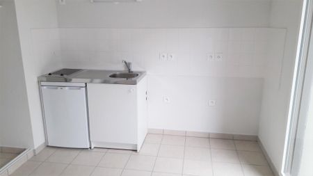 location Appartement T1 DE 29.36m² À BORDEAUX - Photo 3