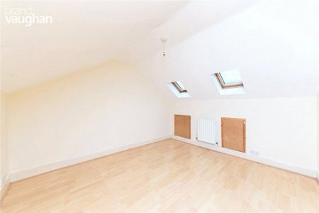 4 bedroom terraced house to rent - Photo 3