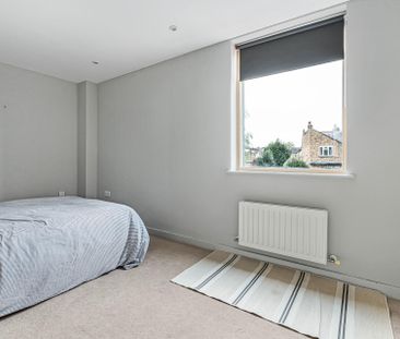 419 High Road - Photo 3