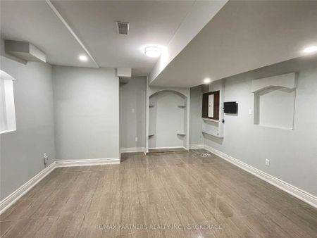 For Lease - 109 Rainbow Valley Crescent, Markham, Ontario - Photo 3