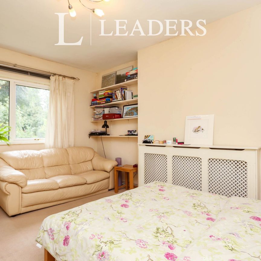 studio to rent Granville Park, London, SE13 - Photo 1