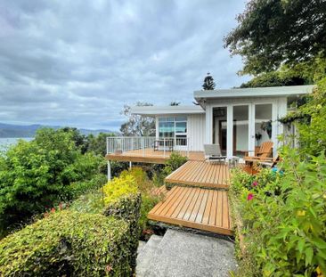 Family Residence, Nestled into the Hillside with Harbour Views - Photo 5